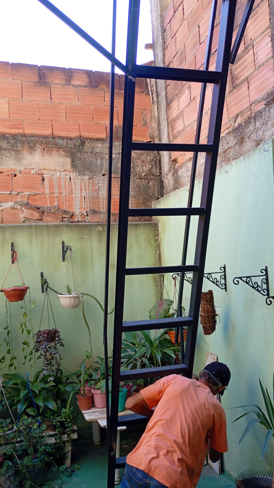 Toldo instalado em fachada